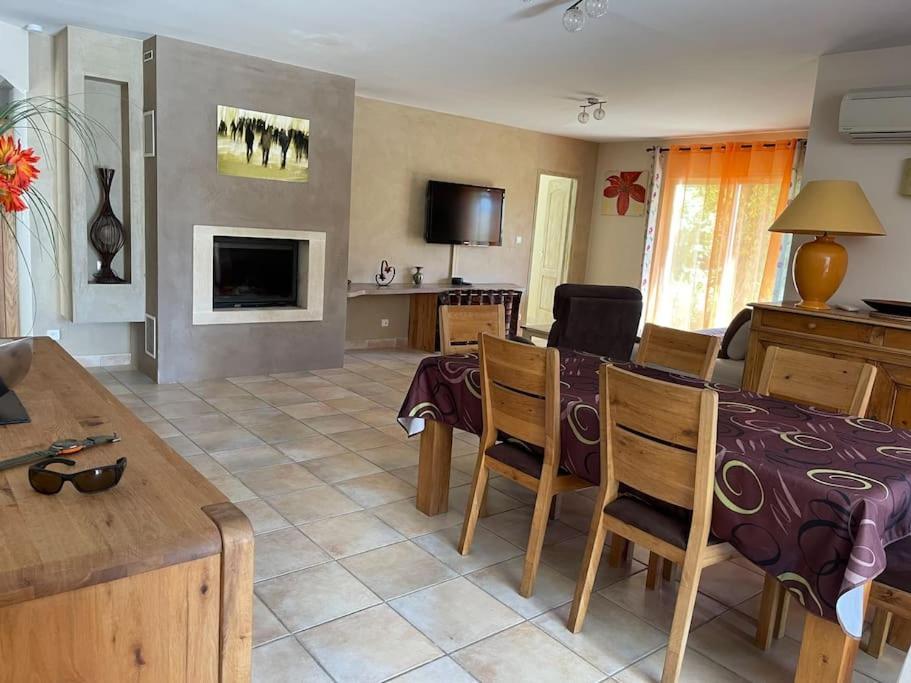 Petit Paradis . Pujaut Exterior foto